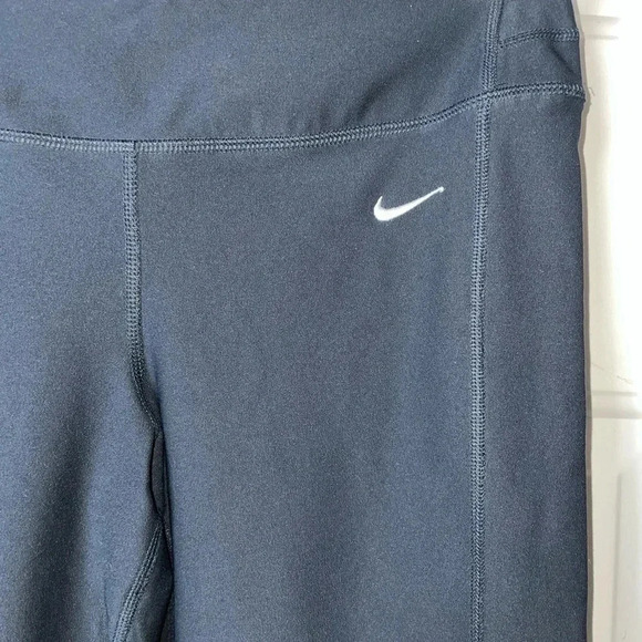 Nike DRI FIT CROPPED LEGGINGS LOGO SIZE SMALL BLACK IN COLOR - Picture 3 of 9